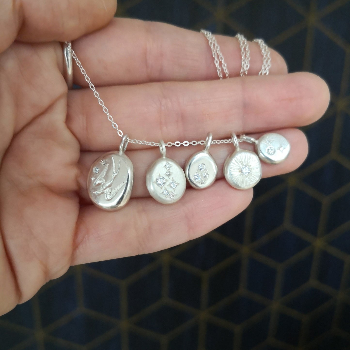 Les uniques, petits pendentifs en argent 925