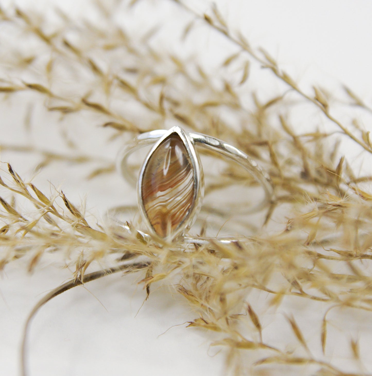 Demeter, bague en argent 925 et quartz rutilé 51FR