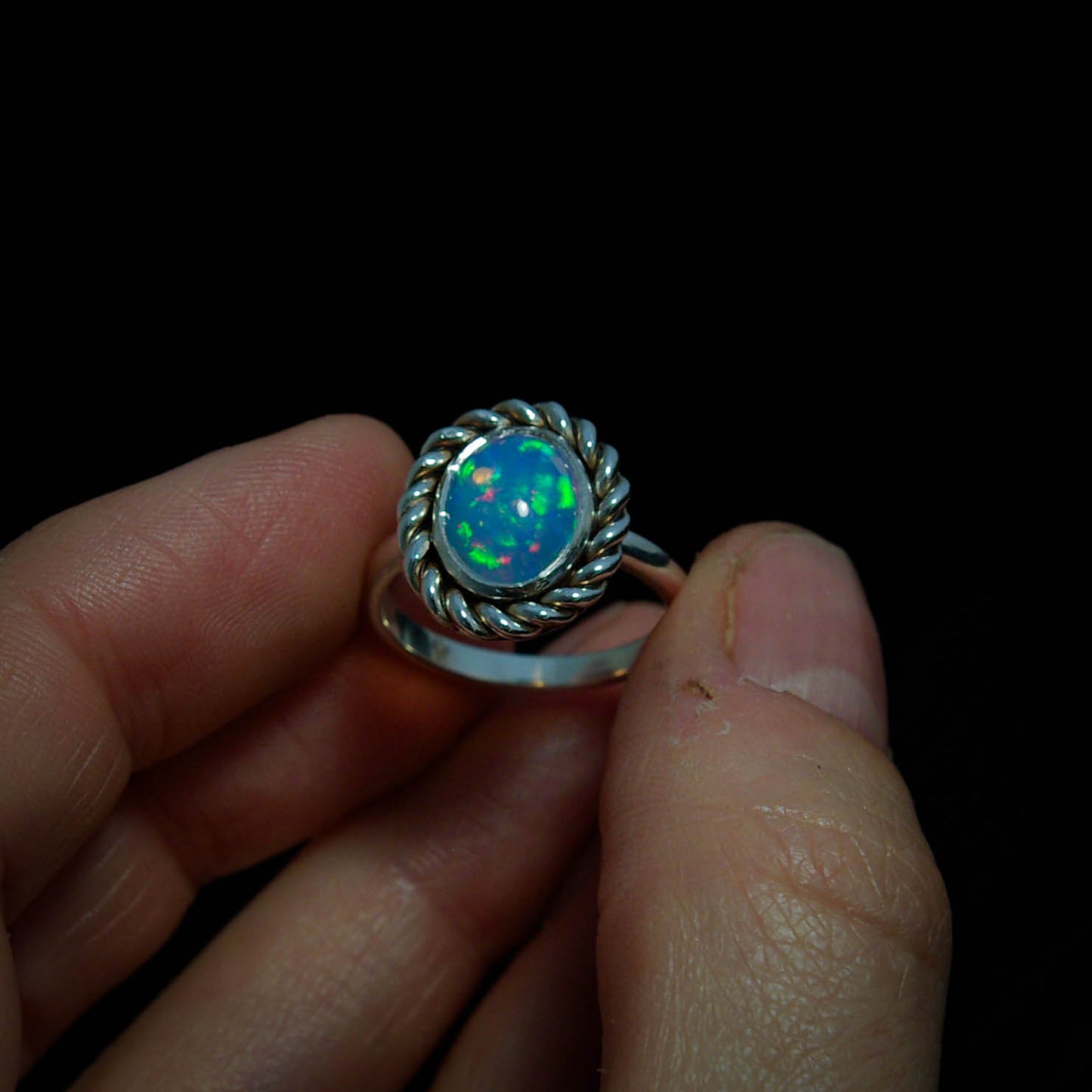 Bague en argent avec Opale et contour torsadé 52FR mini-collection Ô