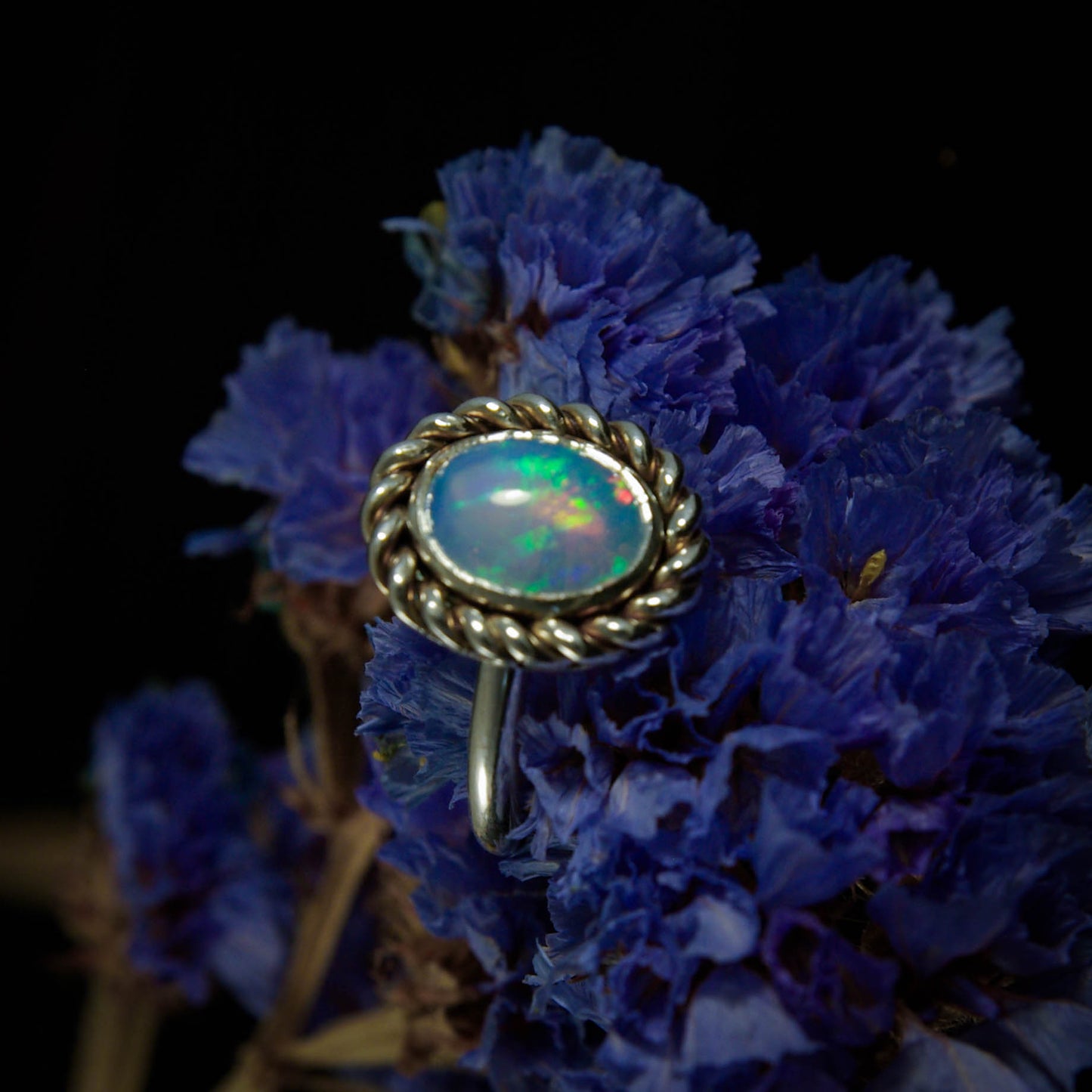 Bague en argent avec Opale et contour torsadé 52FR mini-collection Ô