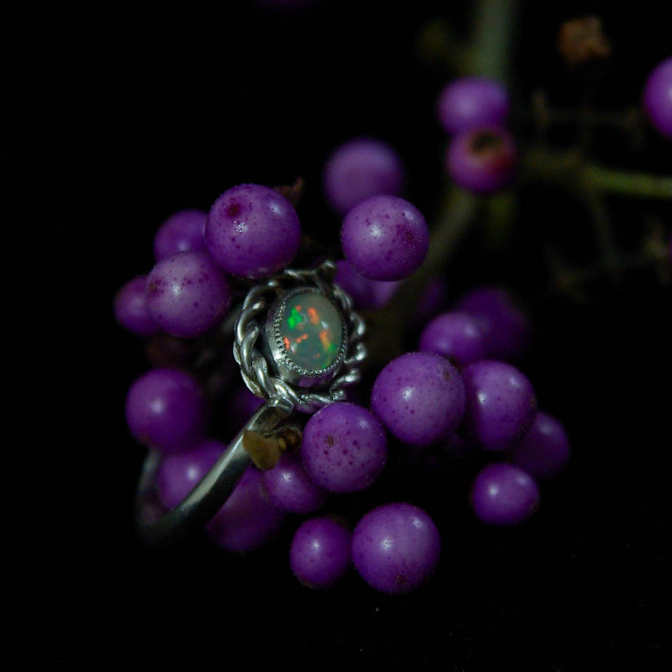 Bague en Argent Opale Torsadée 55FR - Position horizontale