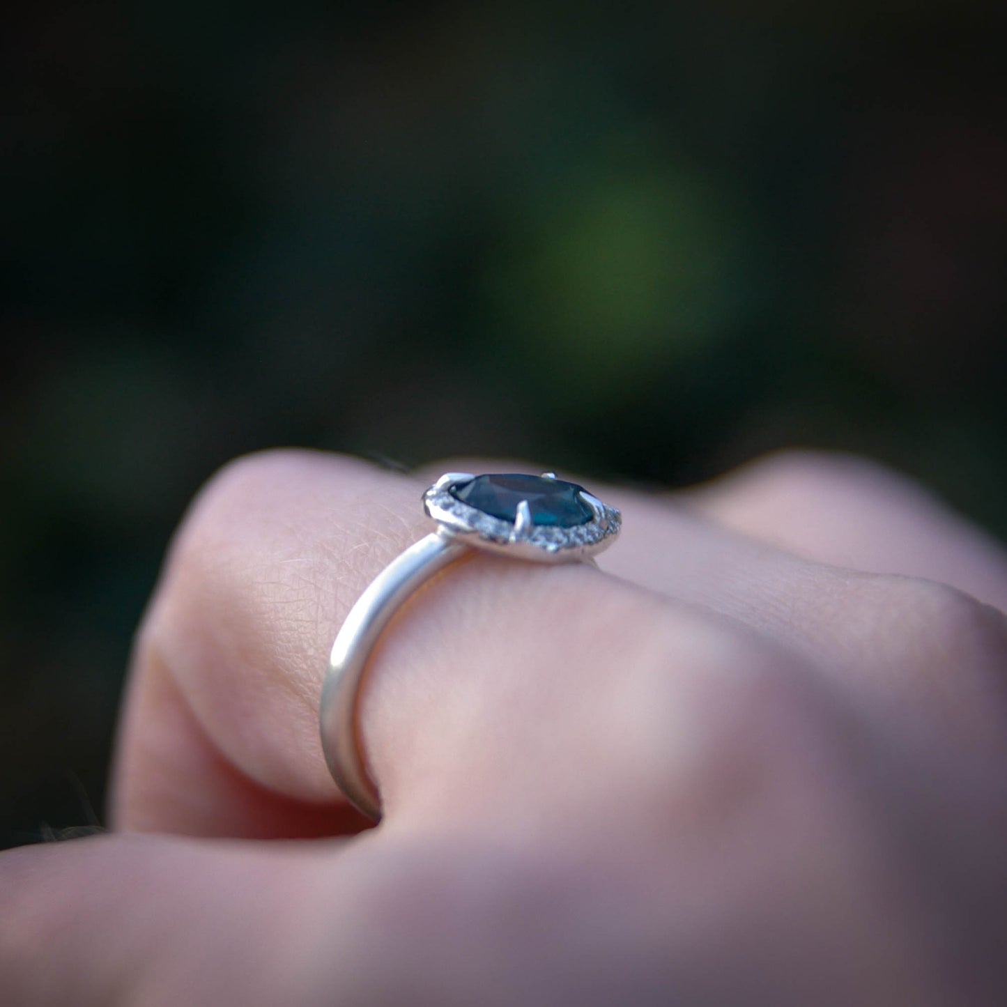 Collection Astra Nox, bague en argent taille 50FR, avec cyanite bleue