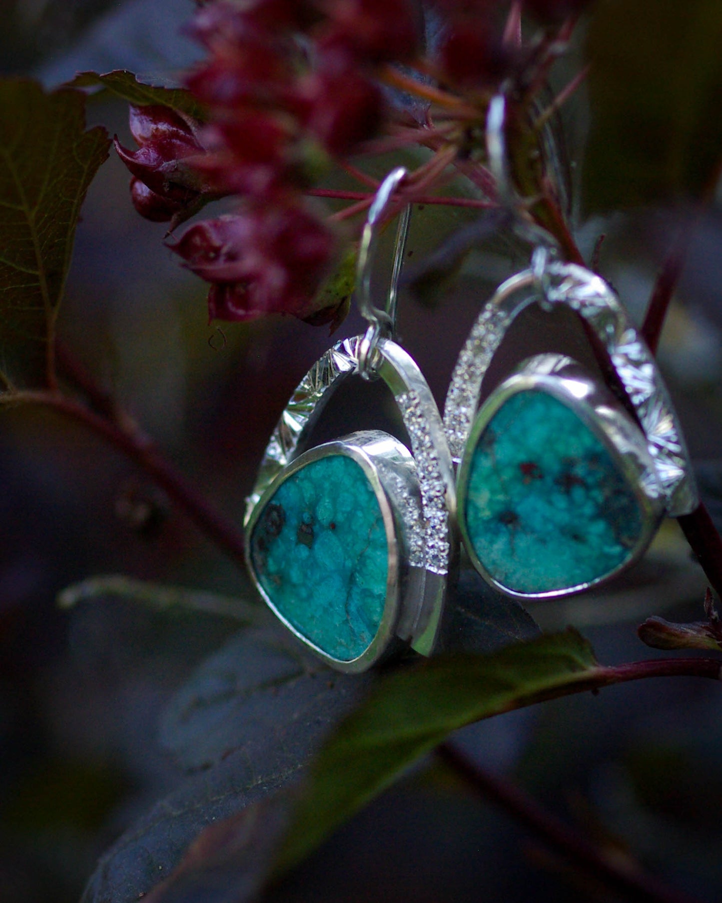 Boucles d’oreilles Turquoise Triangulaire – Argent 925, zirconiums et gravure