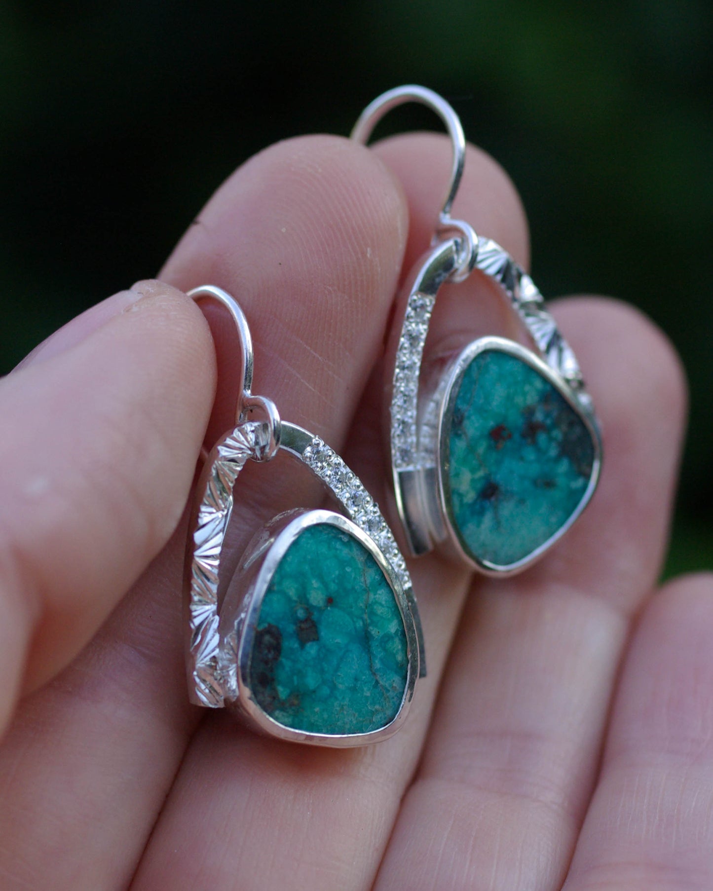 Boucles d’oreilles Turquoise Triangulaire – Argent 925, zirconiums et gravure