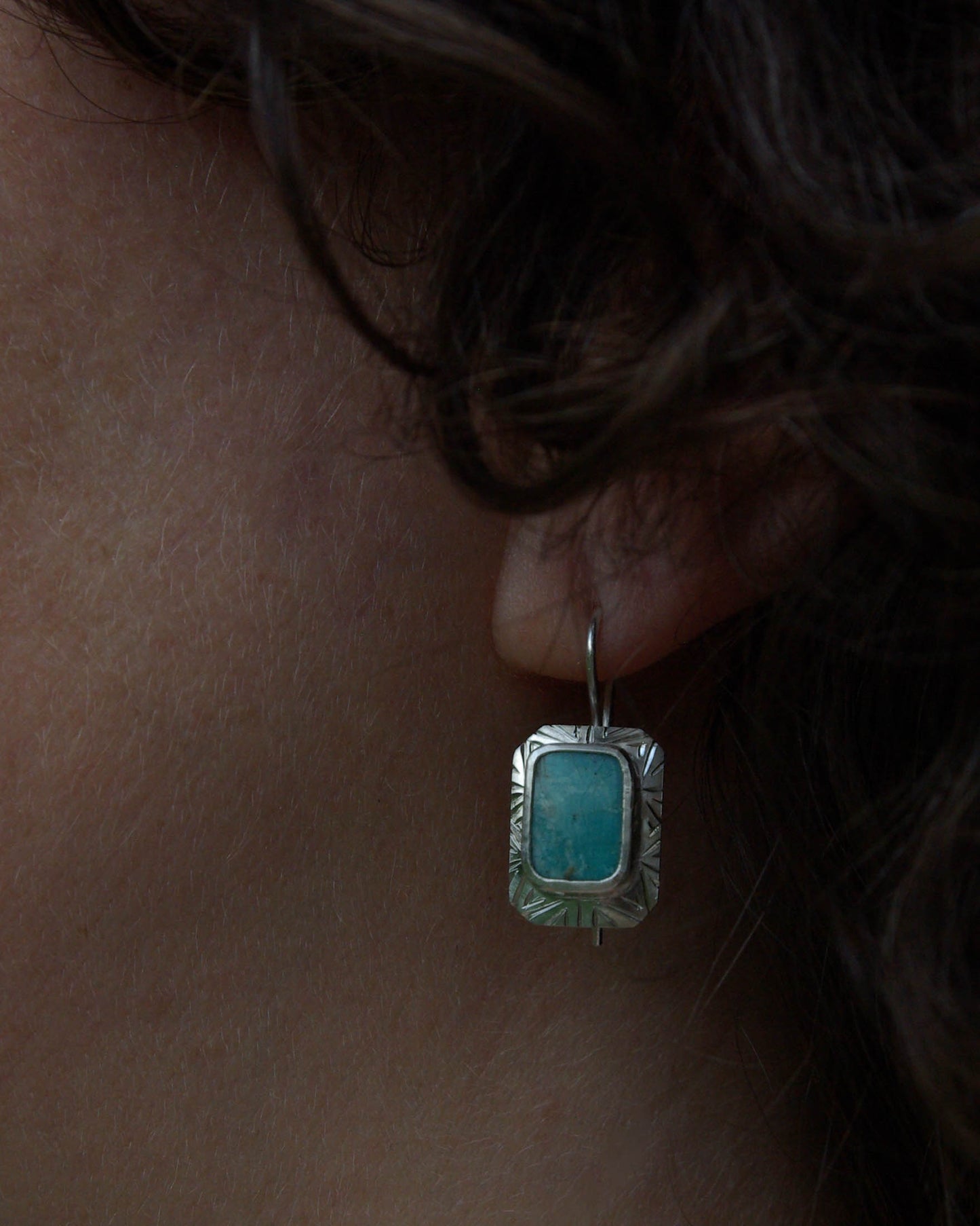 Boucles d’oreilles Turquoise Rectangulaire – Argent 925 gravé, crochets sécurisés