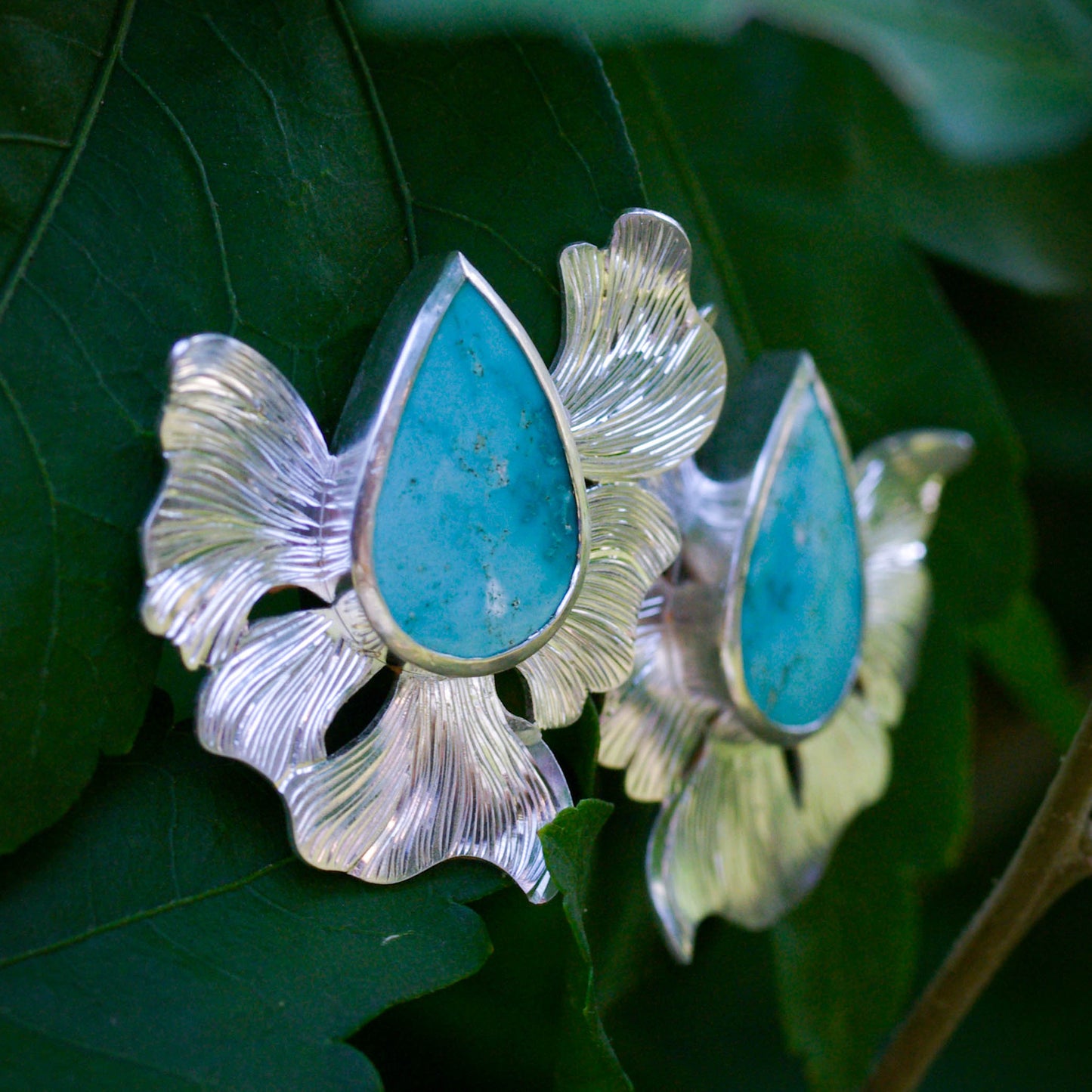 Boucles d’oreilles Fleur Azurae – Argent 925 et turquoise naturelle