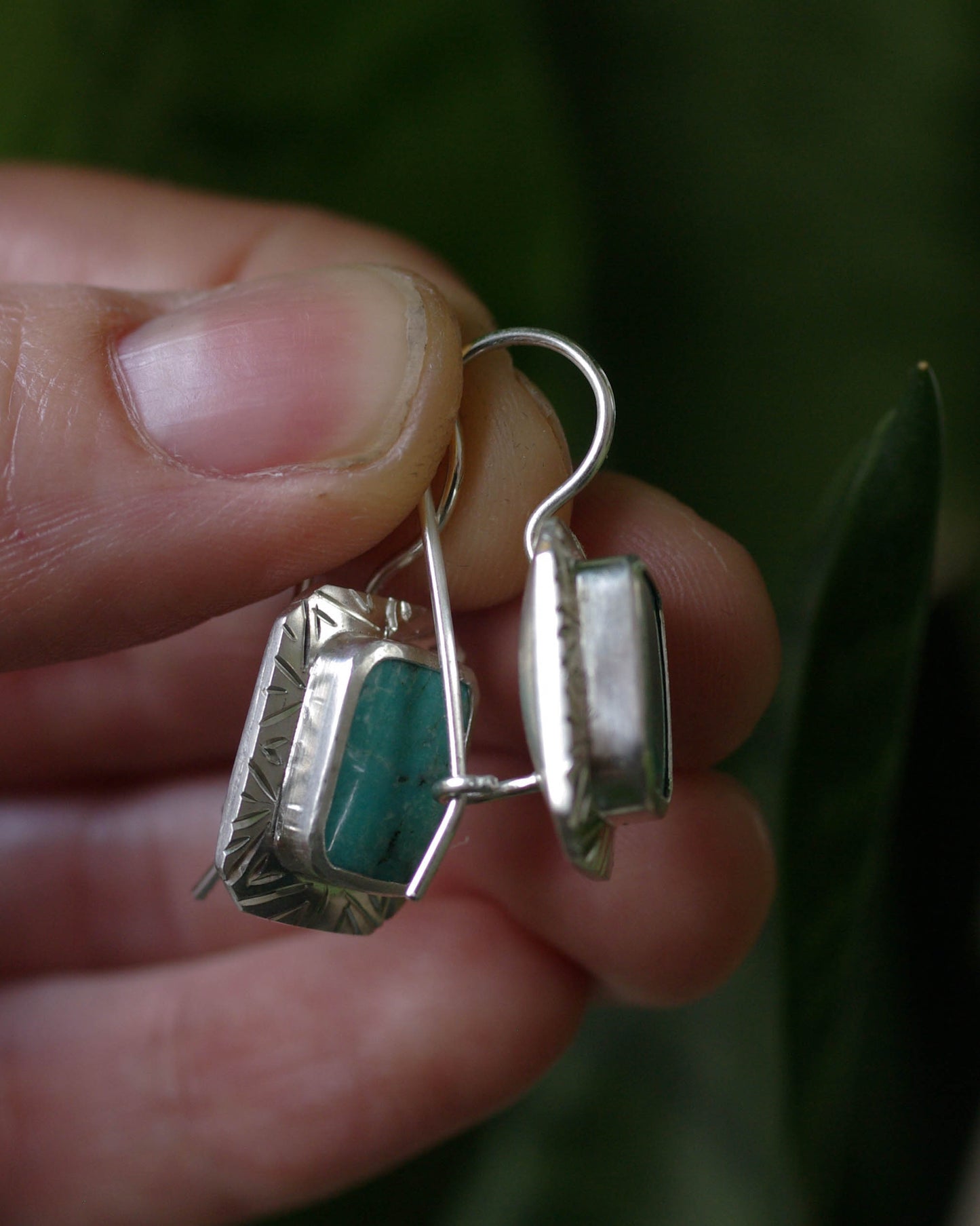 Boucles d’oreilles Turquoise Rectangulaire – Argent 925 gravé, crochets sécurisés