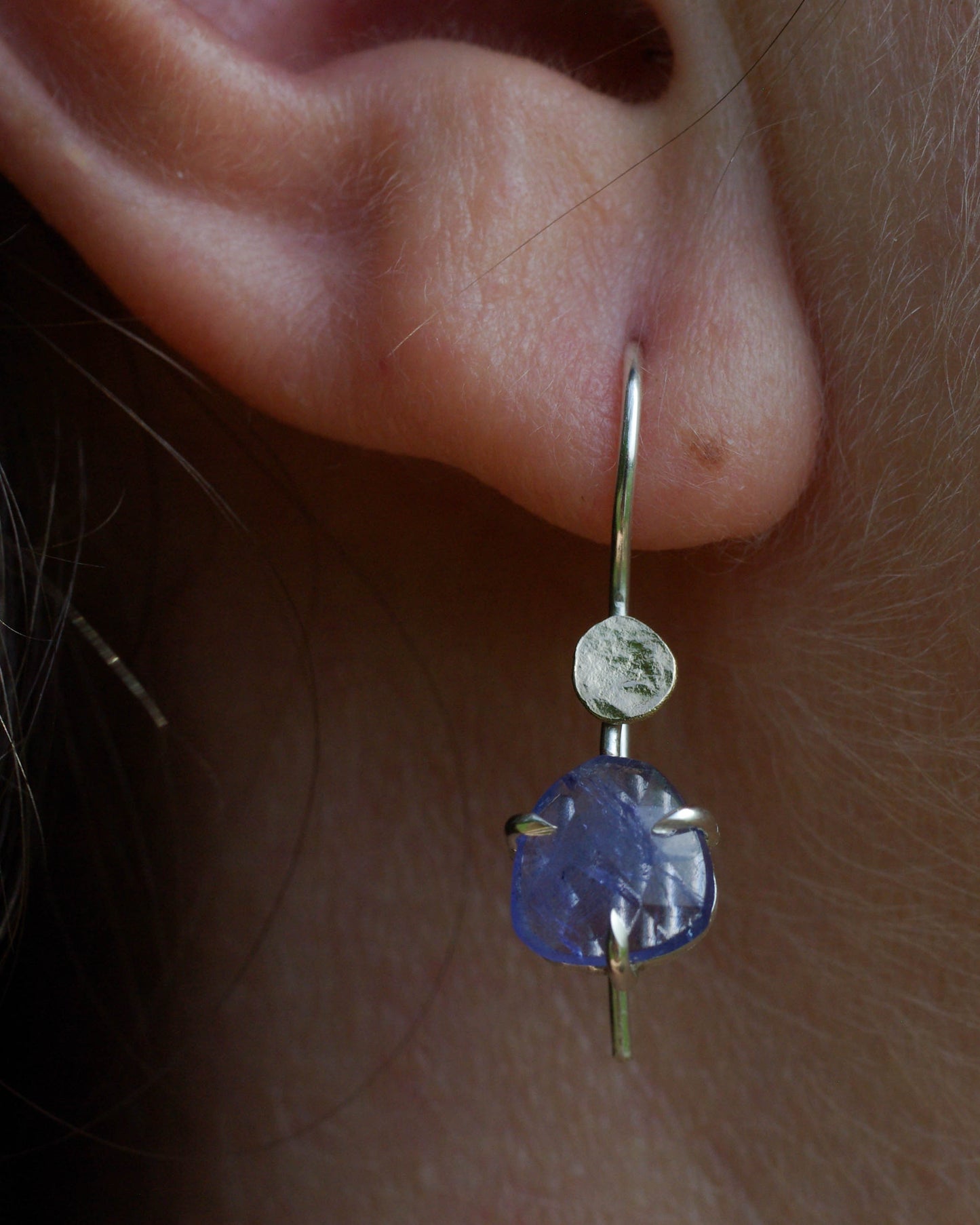 Boucles d’oreilles tanzanites et or 585, mini-collection Violet