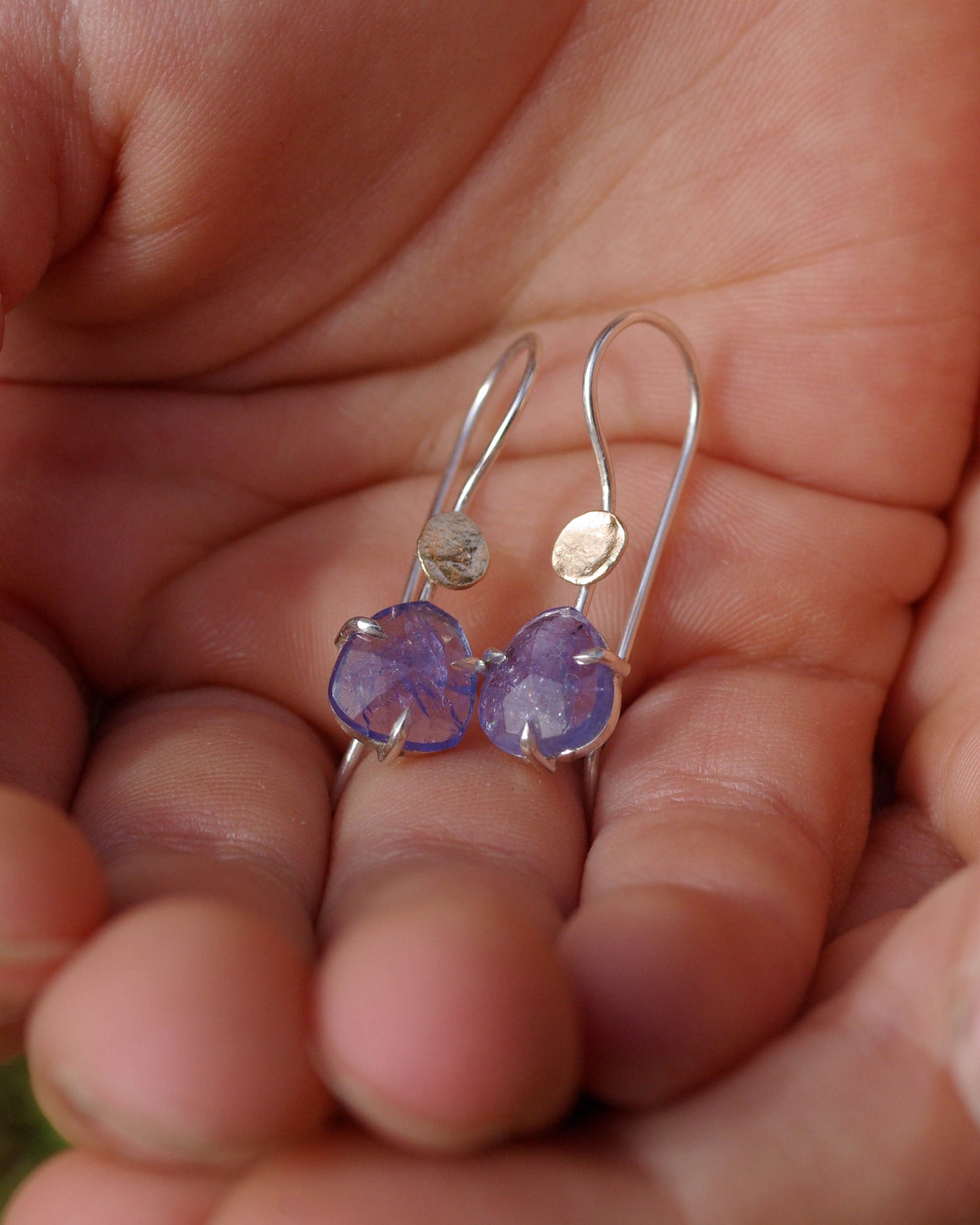 Boucles d’oreilles tanzanites et or 585, mini-collection Violet