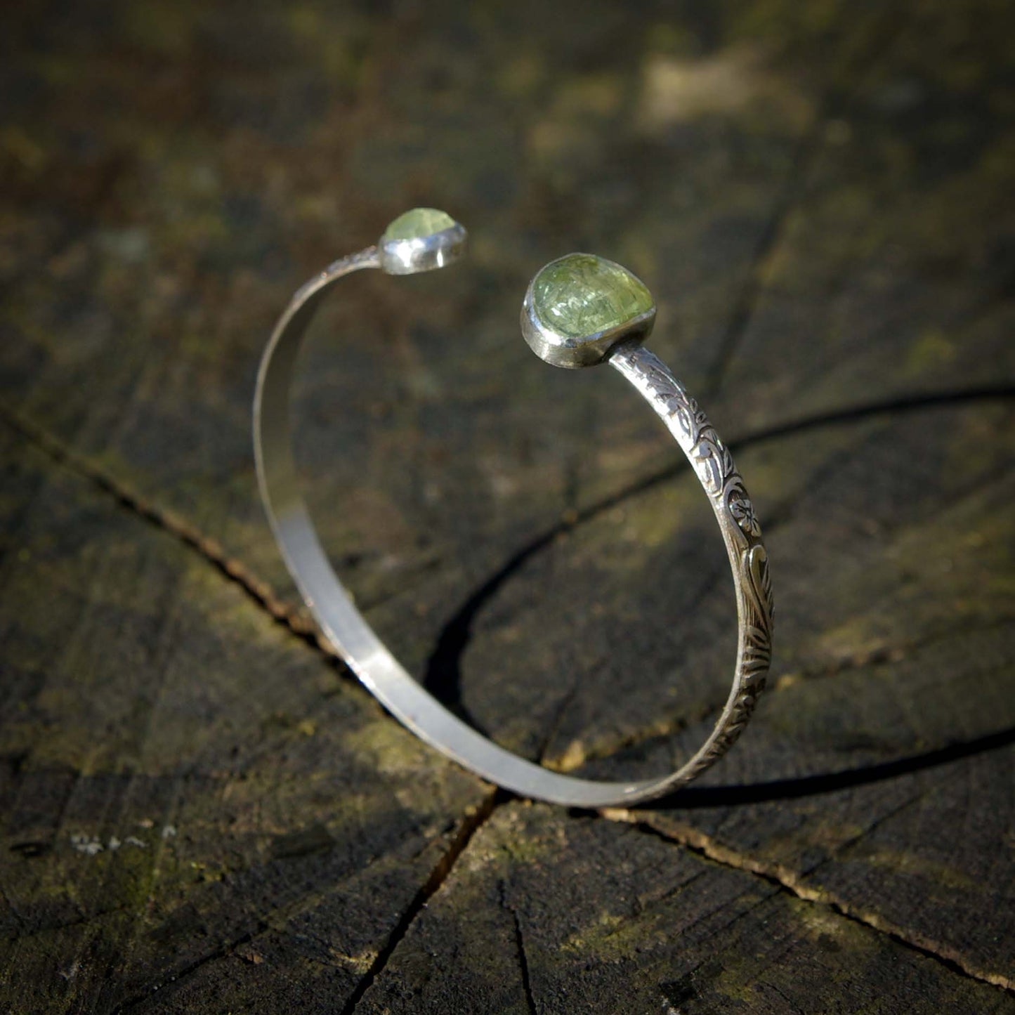 Collection Eden, Bracelet ajustable en argent 925 et cyanite verte et phrénite