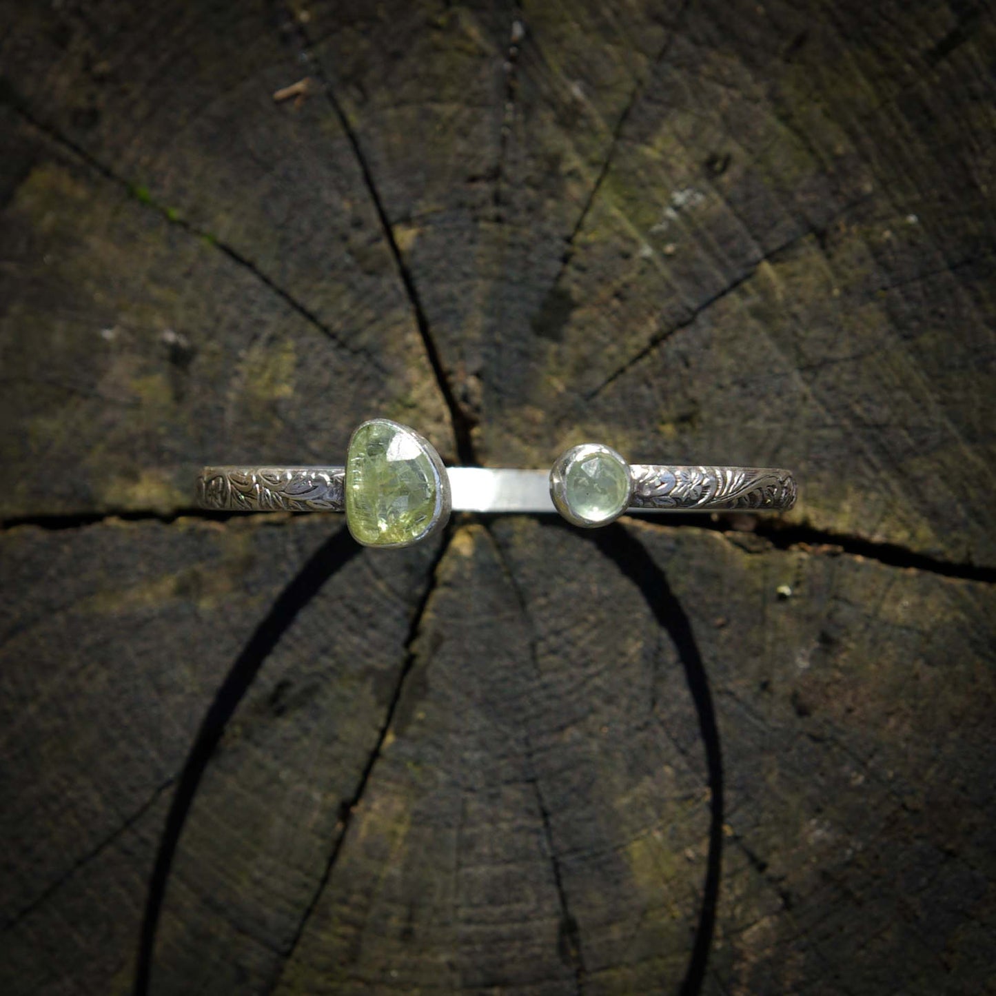 Collection Eden, Bracelet ajustable en argent 925 et cyanite verte et phrénite