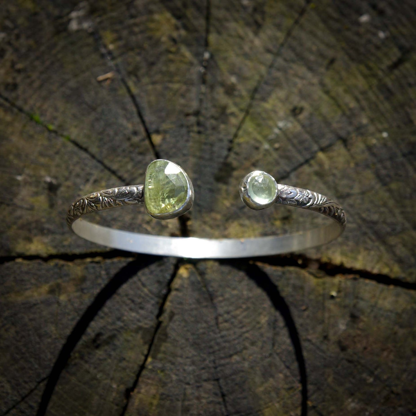 Collection Eden, Bracelet ajustable en argent 925 et cyanite verte et phrénite