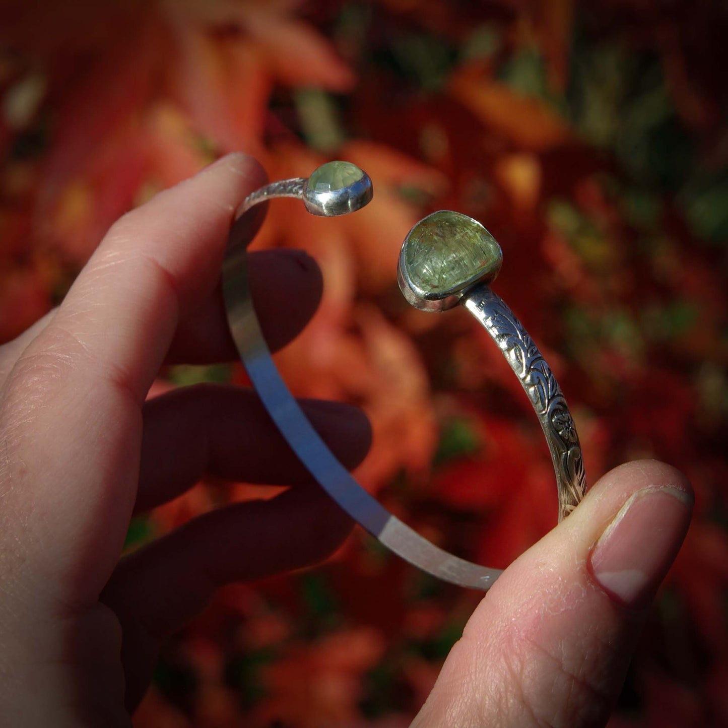 Collection Eden, Bracelet ajustable en argent 925 et cyanite verte et phrénite