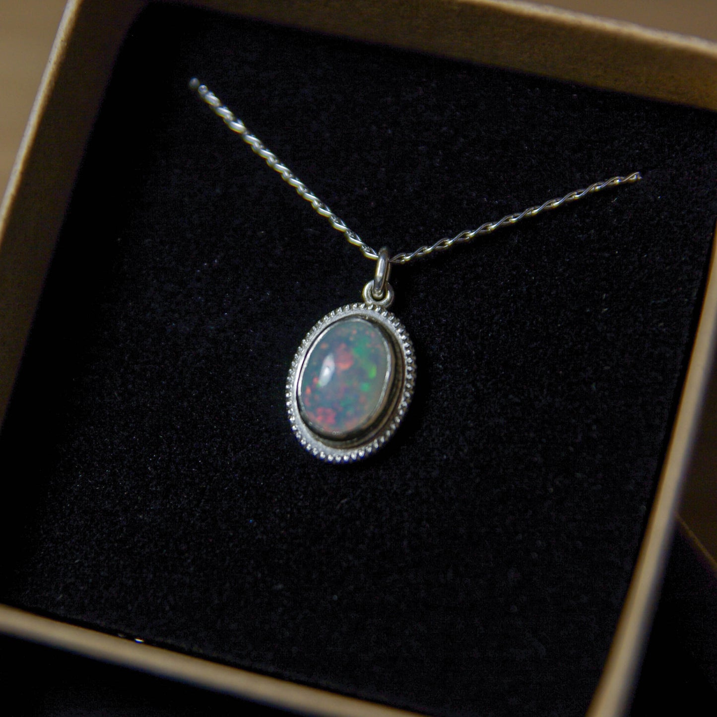 Aurores, pendentif en argent 925 avec opale Welo