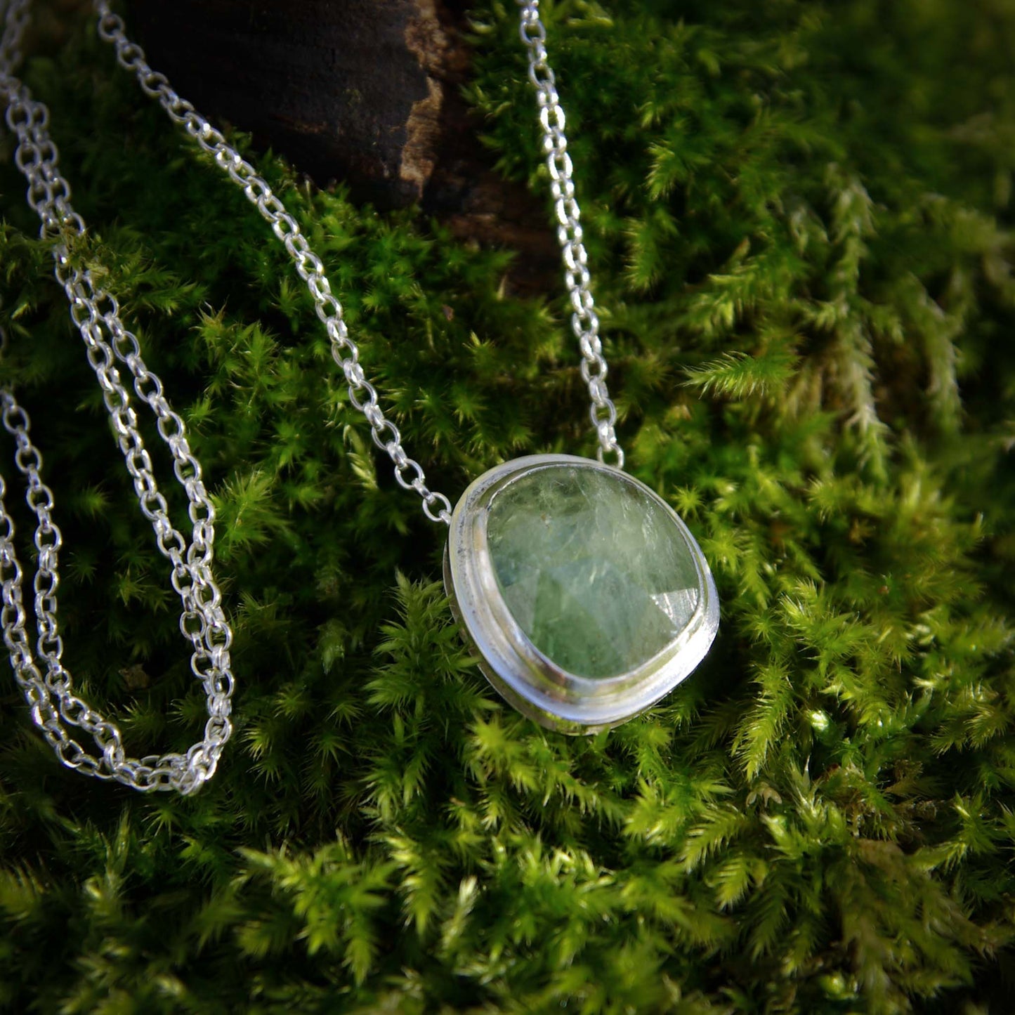 Mini-collection Eden, Pendentif en Argent 925 avec Cyanite verte et oxydes de zirconium