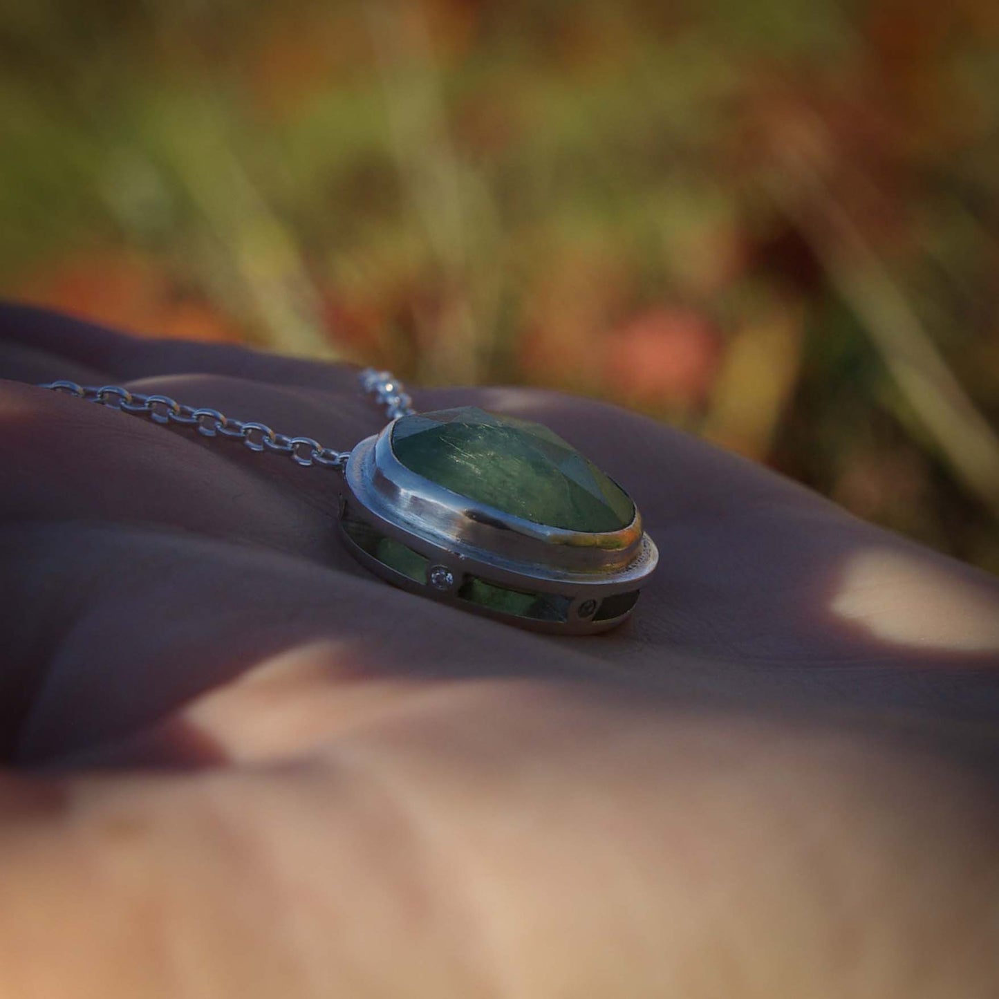 Mini-collection Eden, Pendentif en Argent 925 avec Cyanite verte et oxydes de zirconium