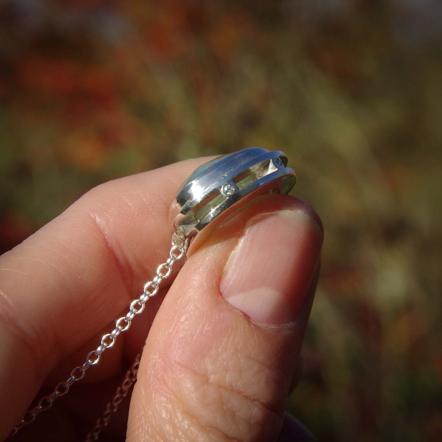 Mini-collection Eden, Pendentif en Argent 925 avec Cyanite verte et oxydes de zirconium