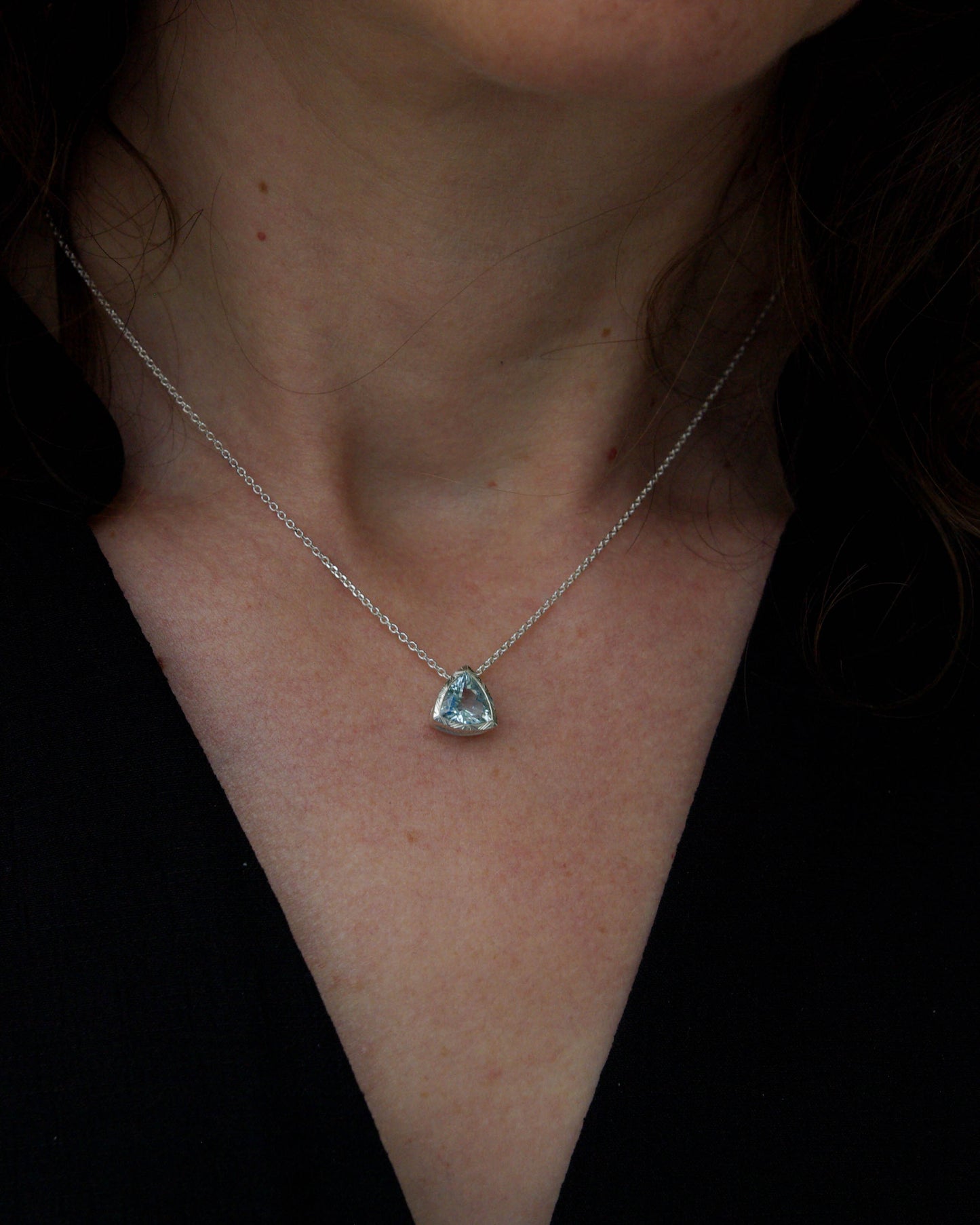 Pendentif Aigue-marine Trillion – Argent Gravé