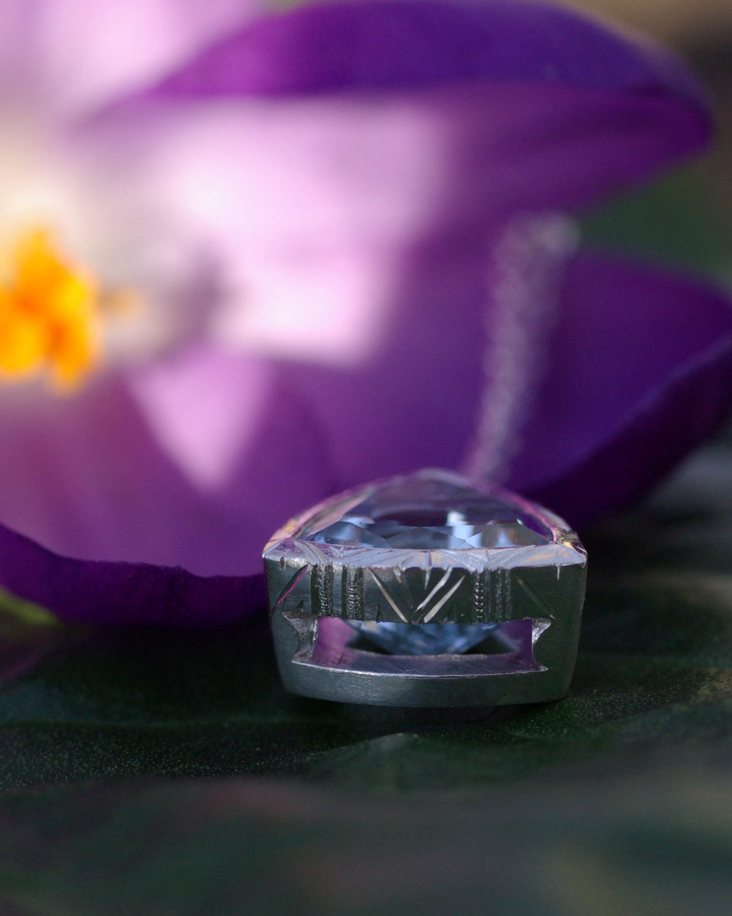 Pendentif Aigue-marine Trillion – Argent Gravé