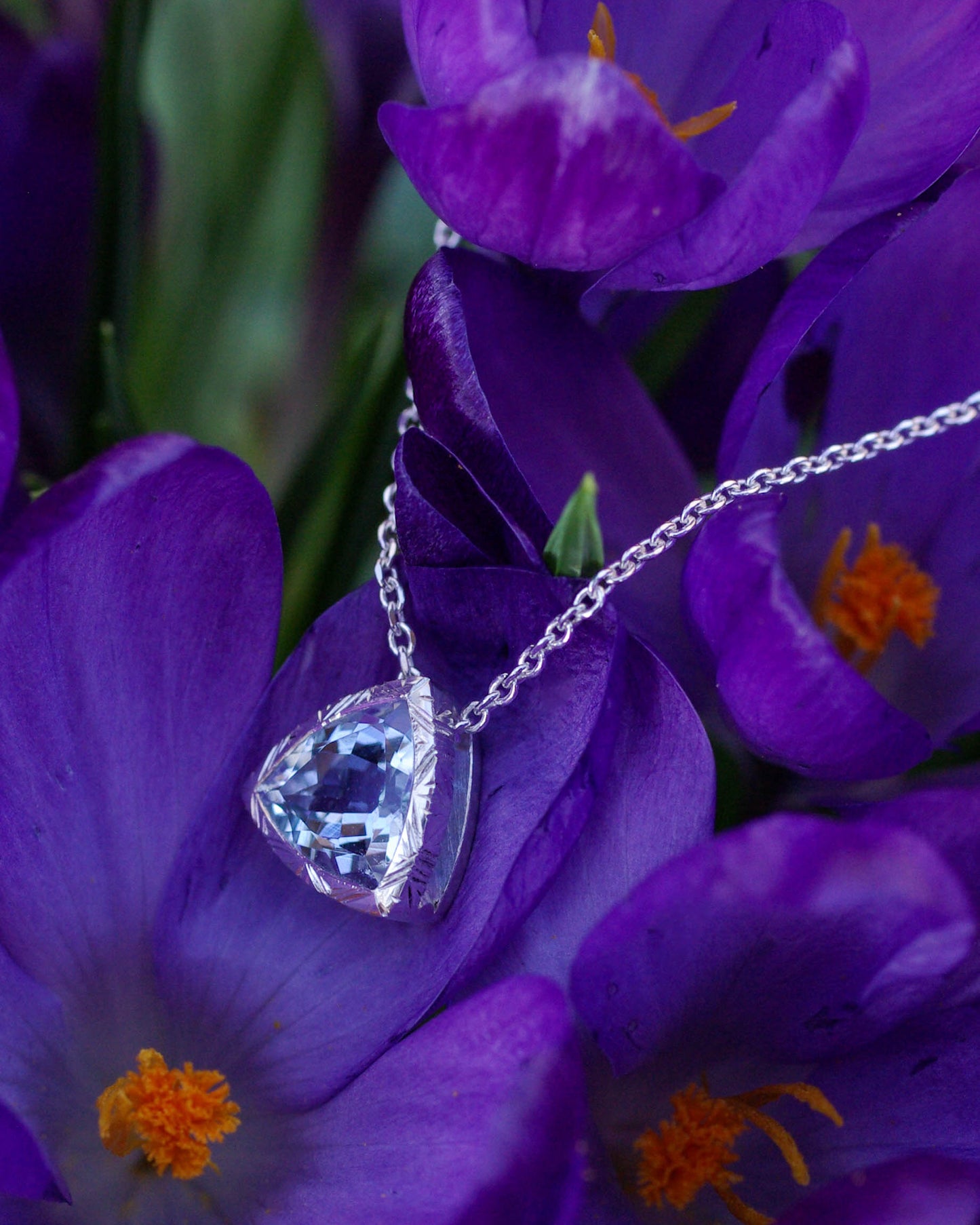 Pendentif Aigue-marine Trillion – Argent Gravé