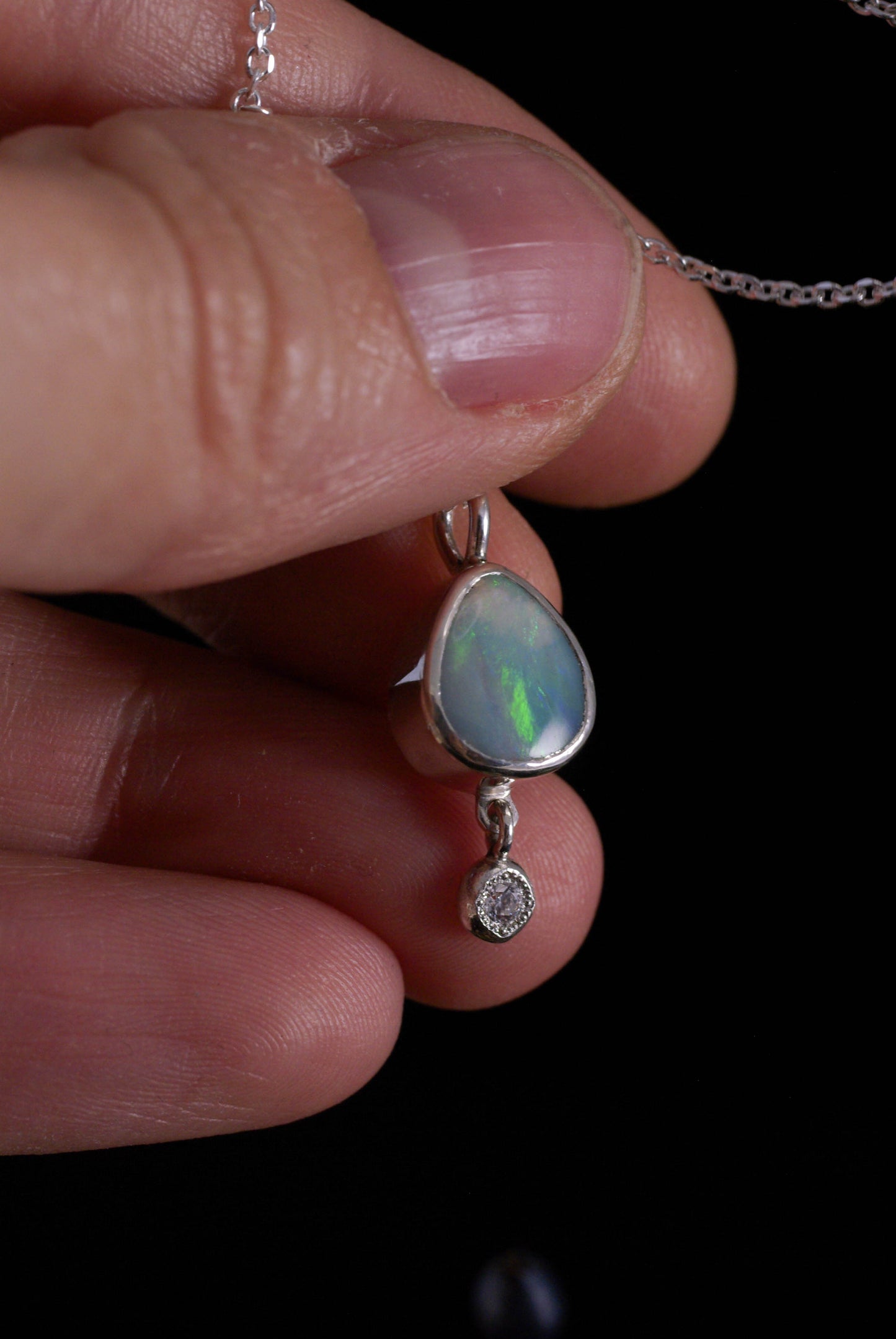 Pendentif avec Opale d'Australie bleu ciel en argent 925 – Luminescences