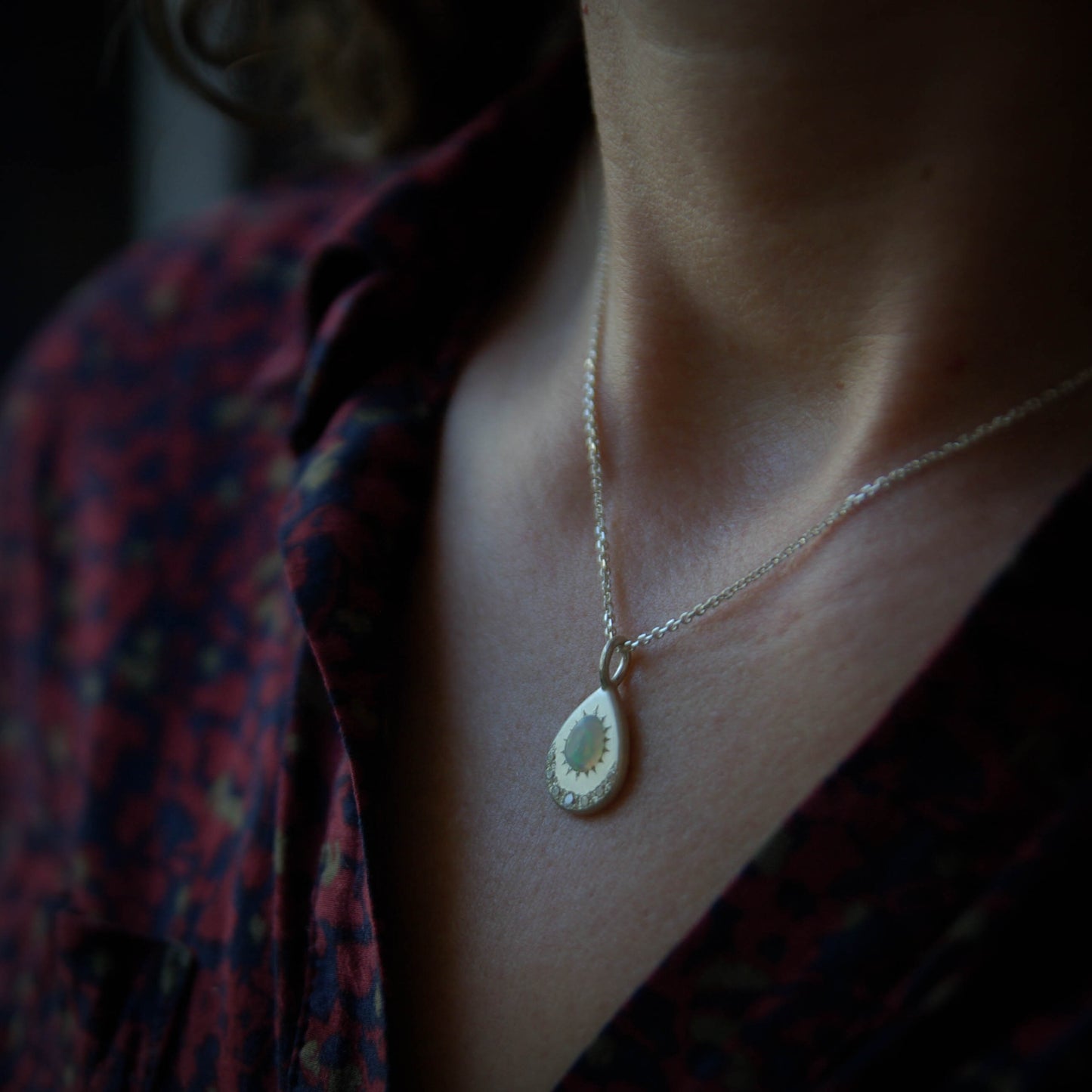 Pendentif en argent 925 avec opale Welo goutte et oxydes de zirconium mini-collection Ô