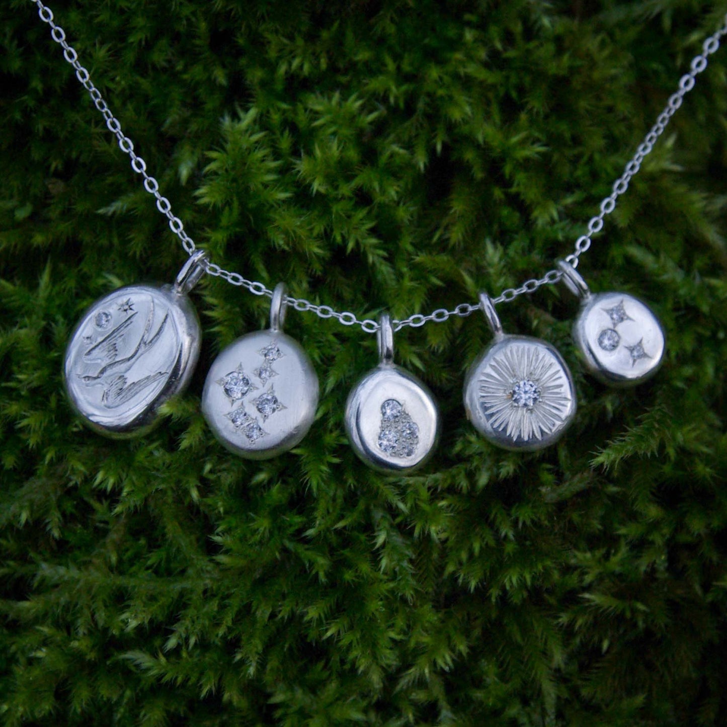 Les uniques, petits pendentifs en argent 925