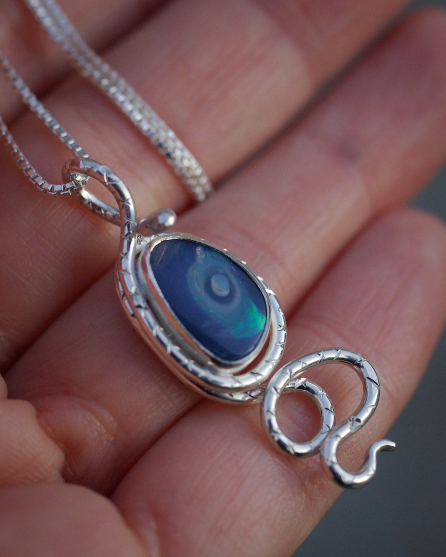 Pendentif Argent 925 Opale Galaxie avec Serpent – Luminescences