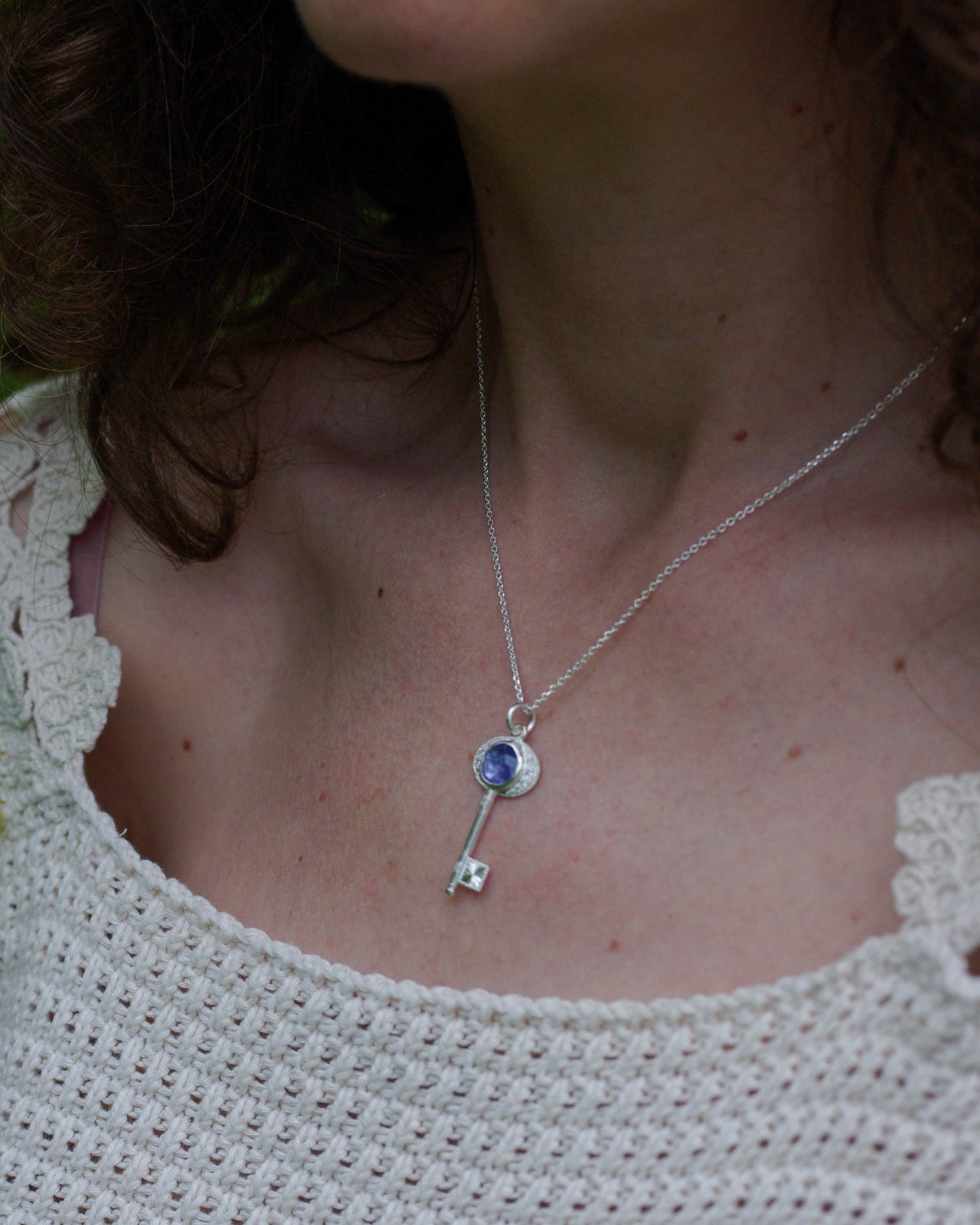 Pendentif clé en argent & tanzanite – grand modèle pièce unique