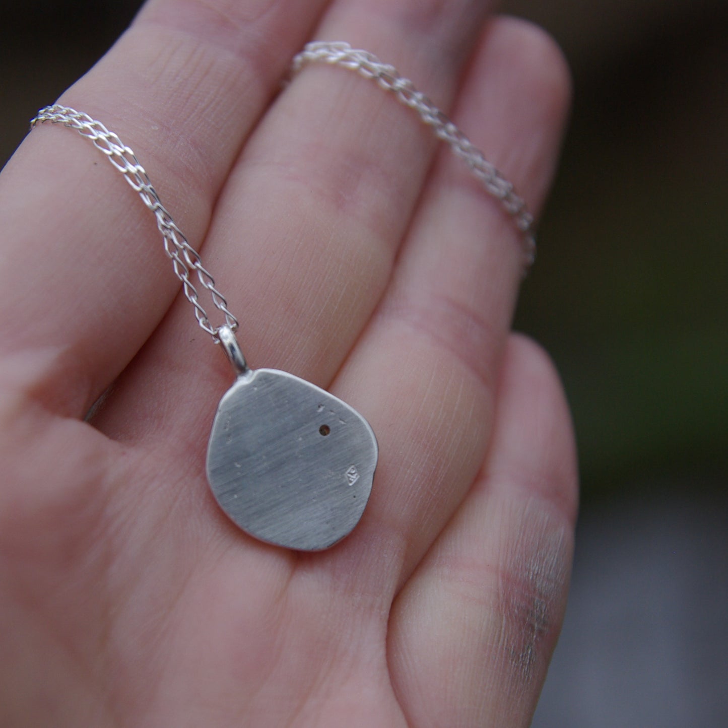 Amulette singe, pendentif gravé en argent 925 et diamant