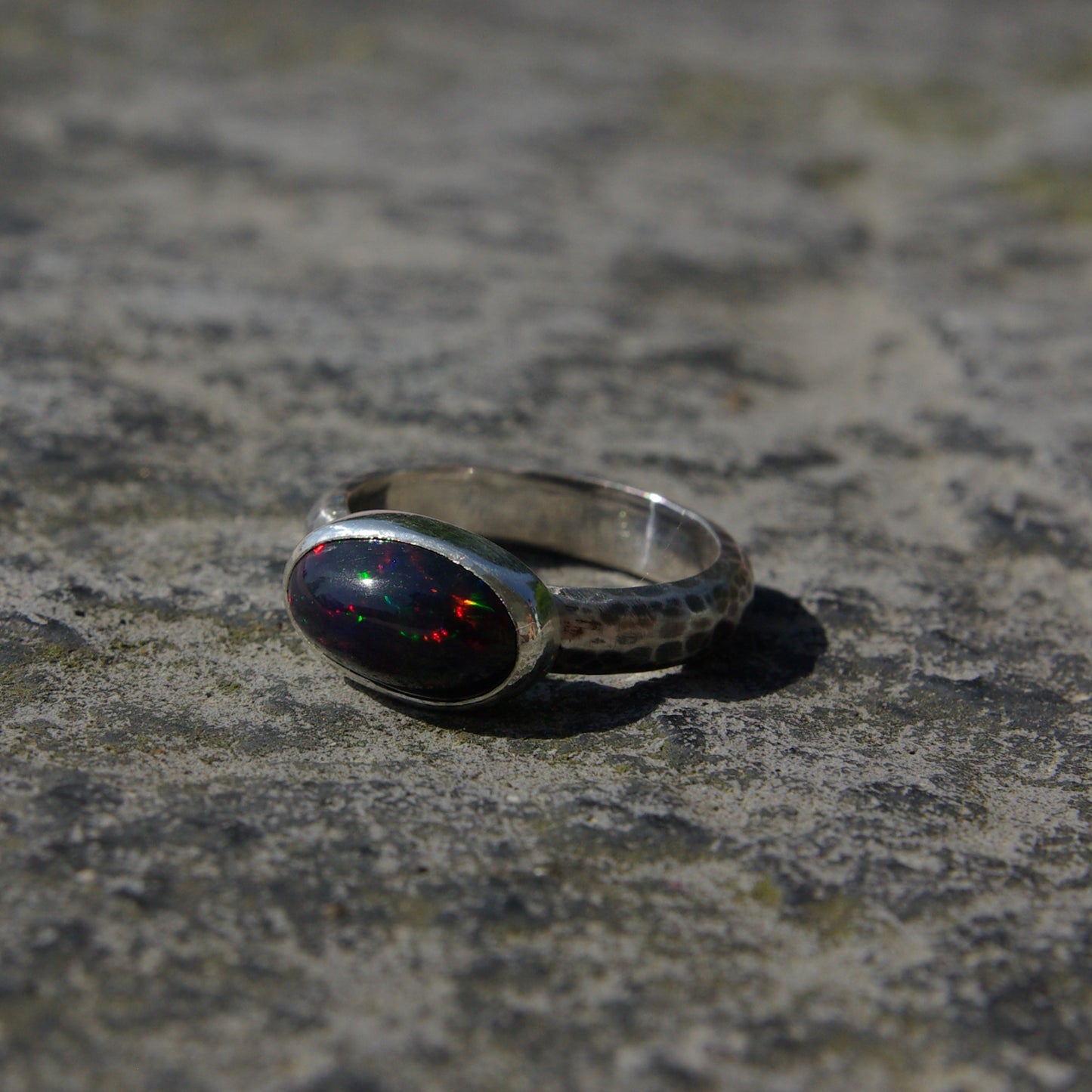 Artemis, bague en argent et opale fumée taille 53 1/2 FR