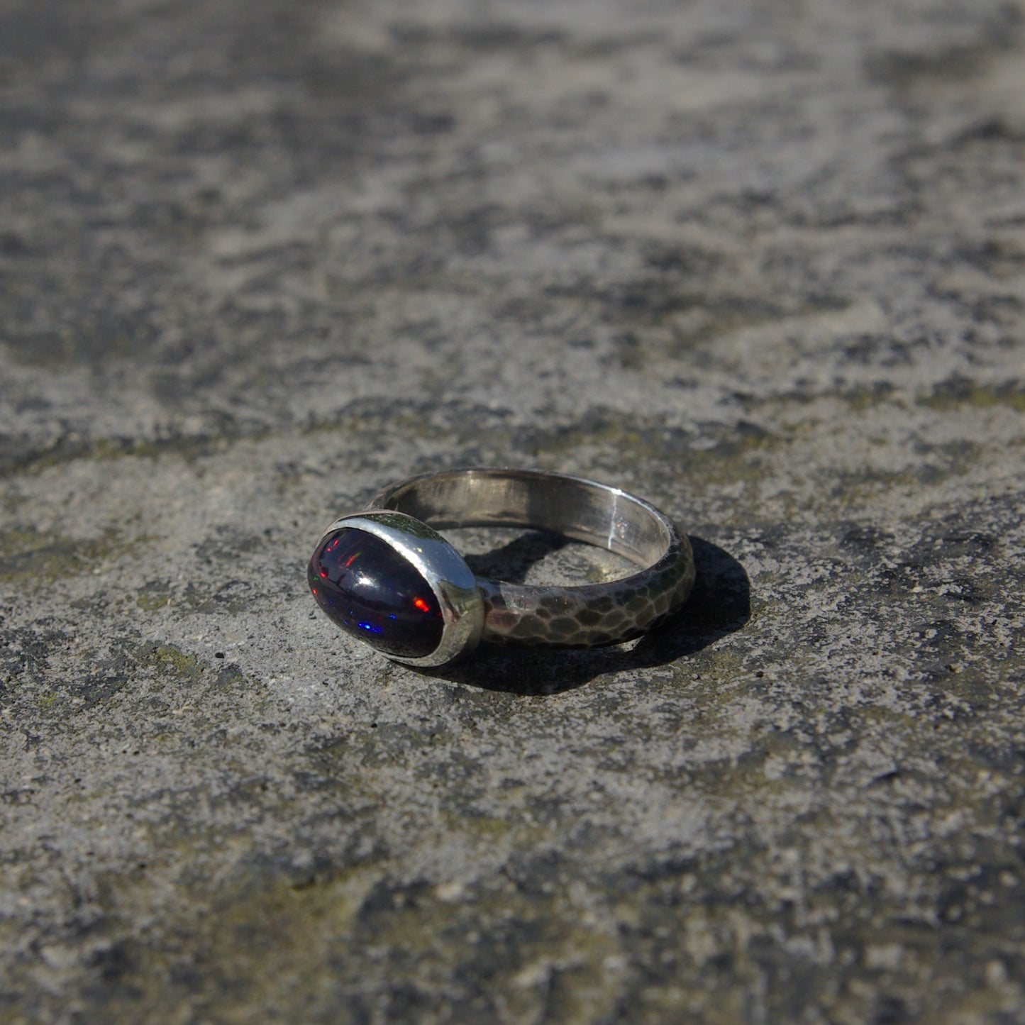 Artemis, bague en argent et opale fumée taille 53 1/2 FR