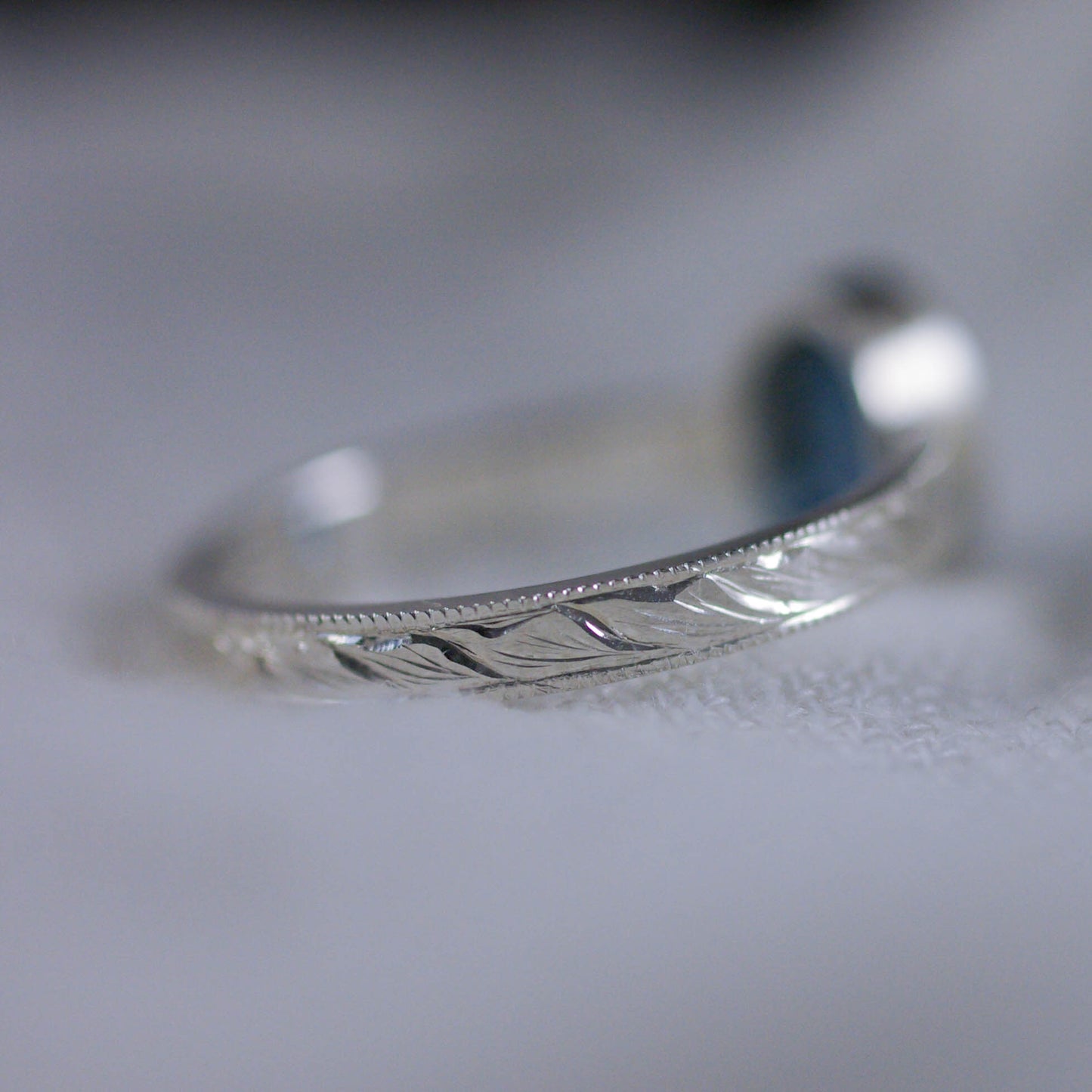 Bague en argent gravée avec topaze bleue Londres 55FR