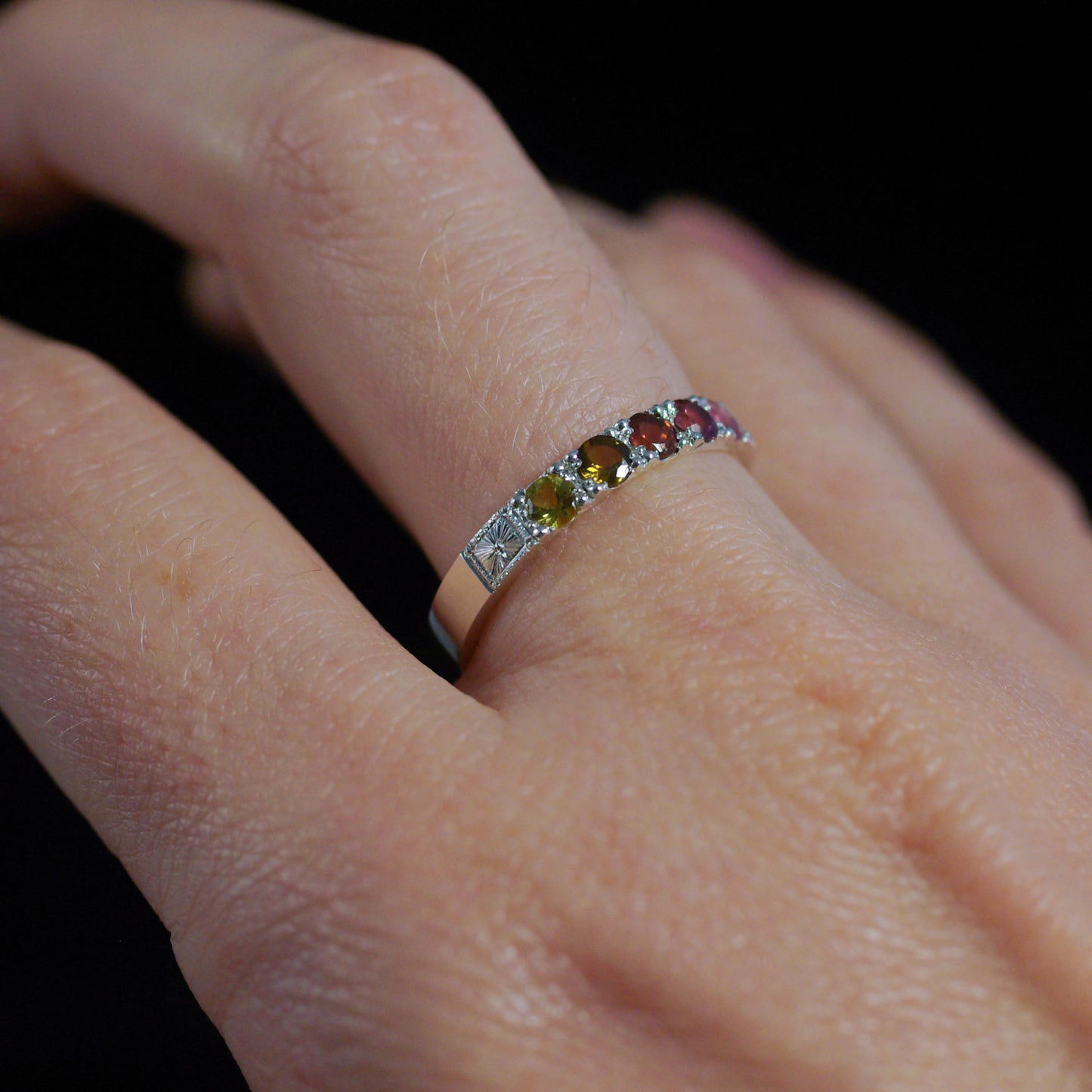 Bague en argent gravé et Tourmalines Éclat d’Aurore - Fabriquée uniquement sur mesure