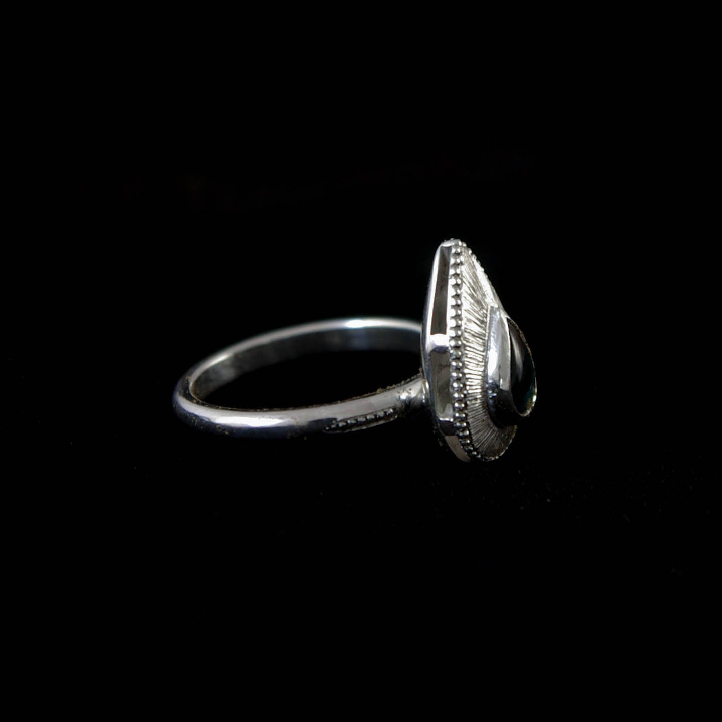 Bague en argent taille 52FR avec tourmaline bleue indicolite en poire