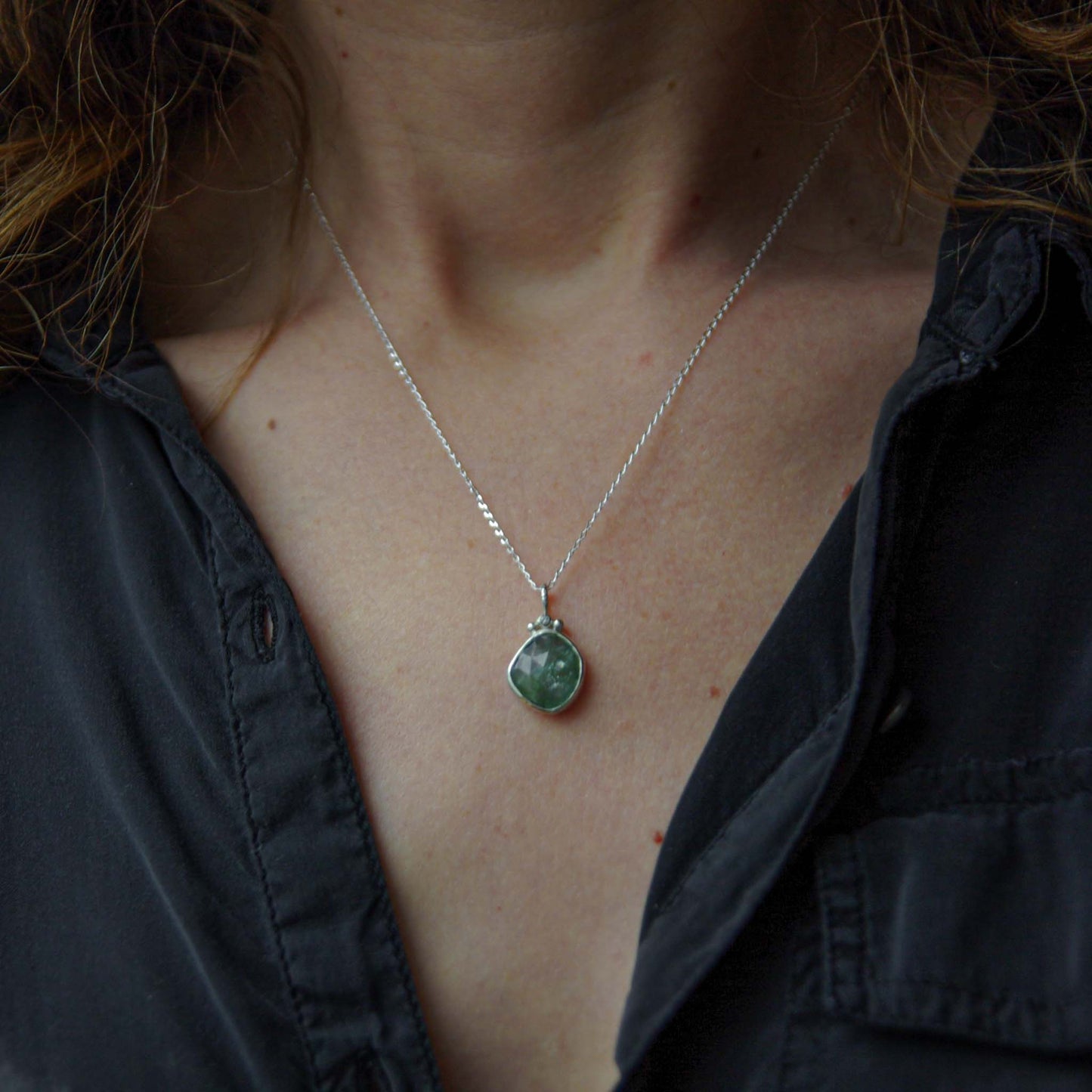 Mini-collection Eden, Pendentif en Argent 925 avec Cyanite verte