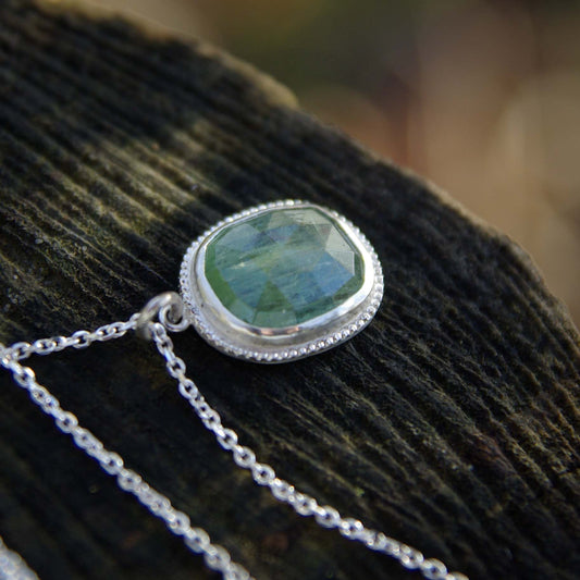 Mini-collection Eden, Pendentif en Argent 925 avec Cyanite verte