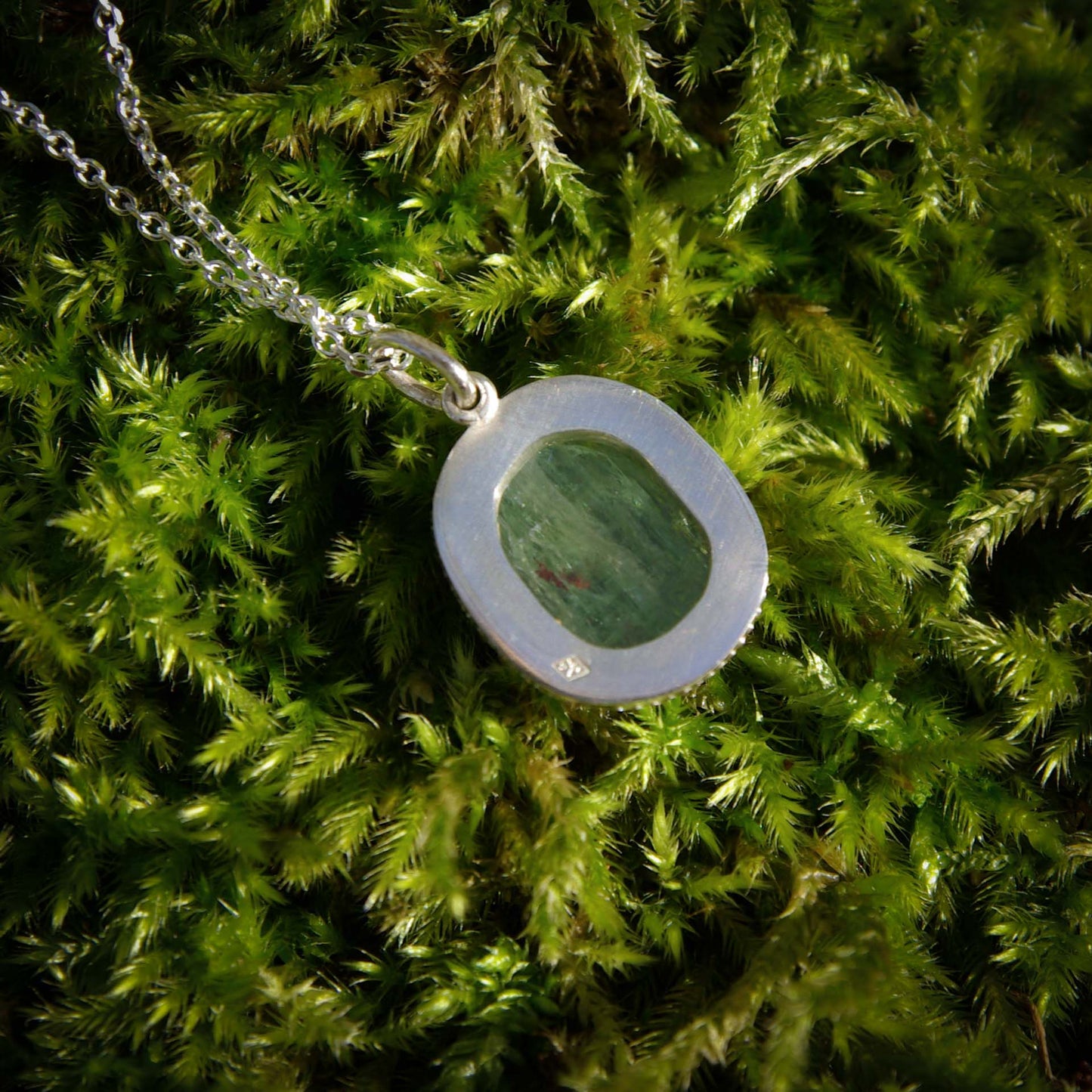 Mini-collection Eden, Pendentif en Argent 925 avec Cyanite verte