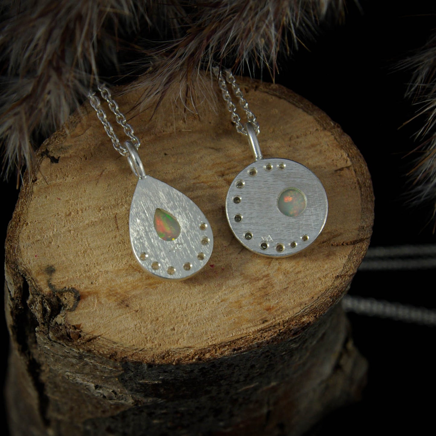 Pendentif en argent 925 avec opale Welo et oxydes de zirconium mini-collection Ô